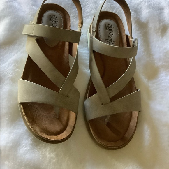 Euro Soft by Sofft “Lexie” Sandal size 6.5 - Picture 2 of 5